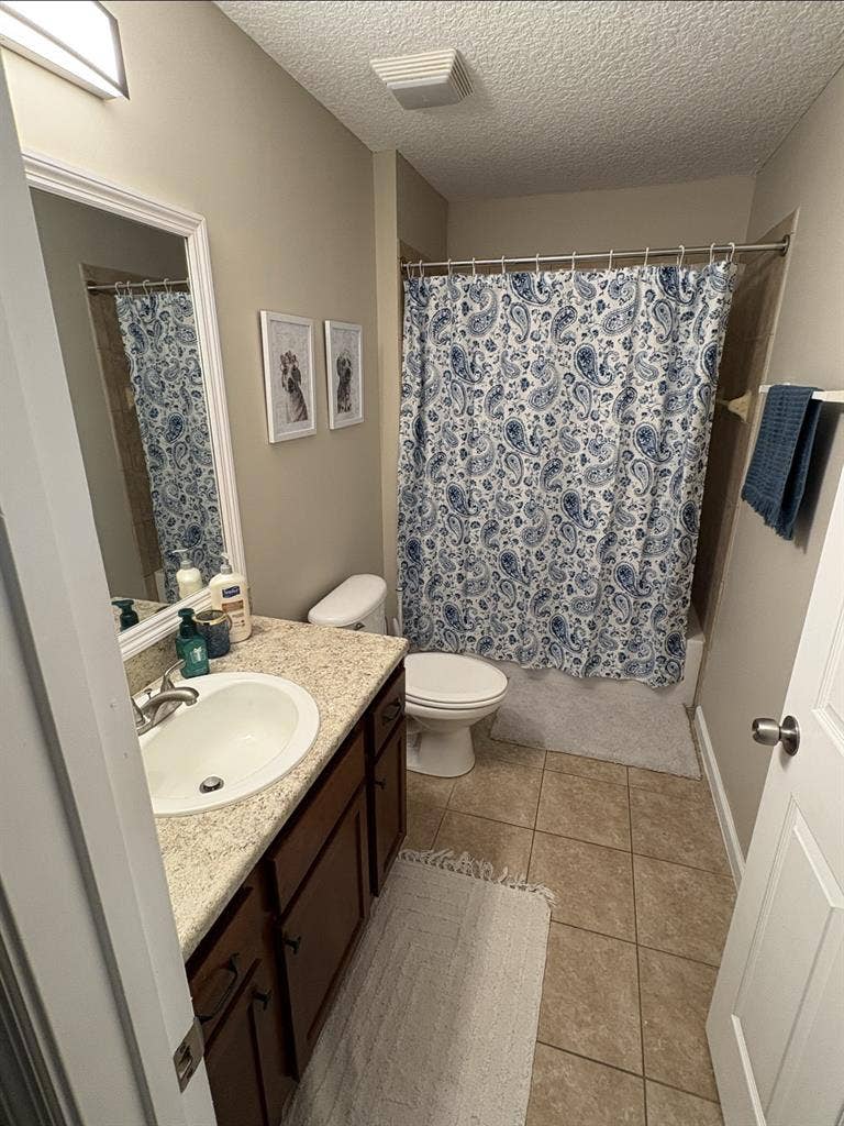 North Jax Room for Rent!