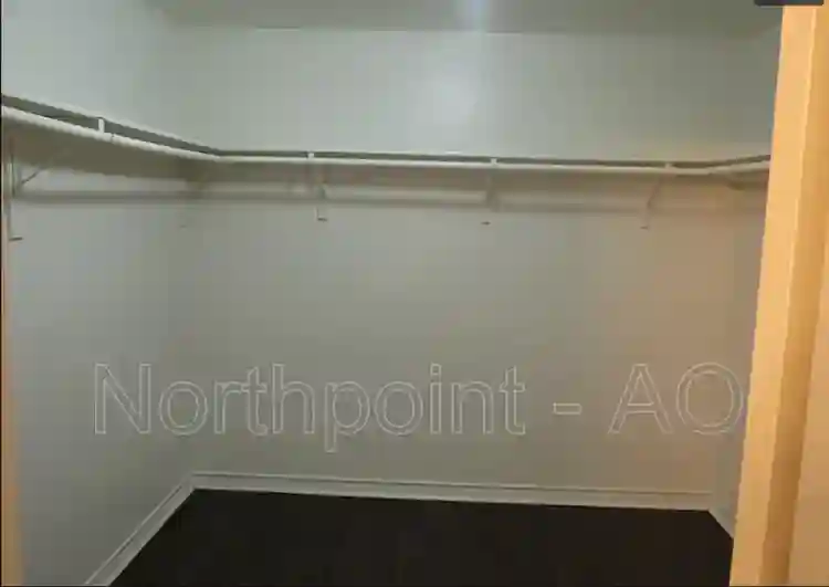 Downstairs Master Room, Pvt Bath