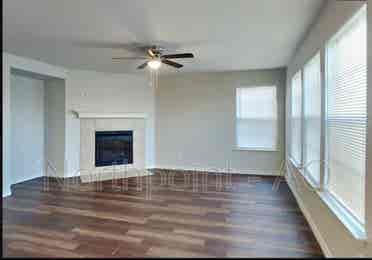 Downstairs Master Room, Pvt Bath