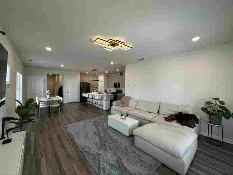 Room in Duluth/Lawrenceville 
