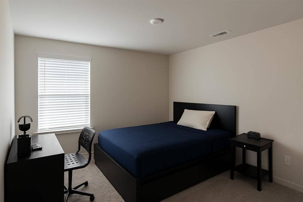 Room in Duluth/Lawrenceville