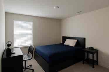 Room in Duluth/Lawrenceville 