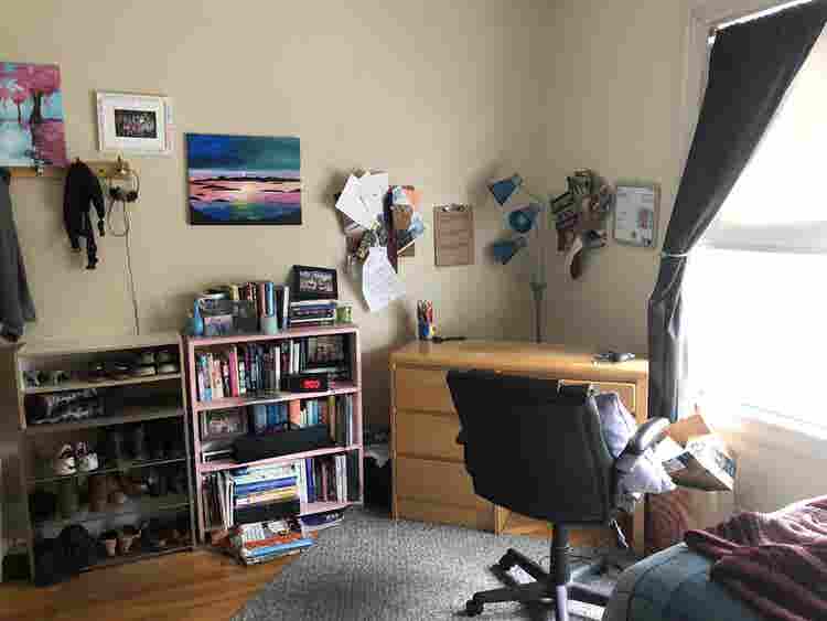 Female Seeking 2 Female Roommates