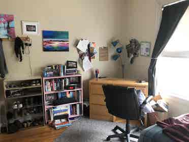 Female Seeking 2 Female Roommates