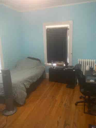 Female Seeking 2 Female Roommates