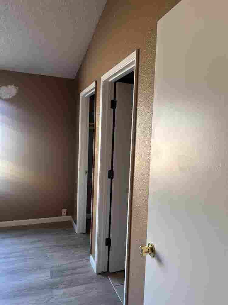 Room for rent. Dm