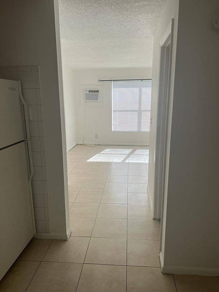 STUDIO FOR RENT