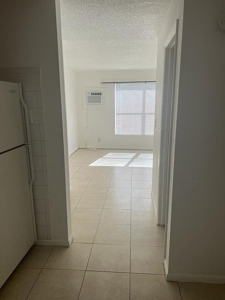 STUDIO FOR RENT