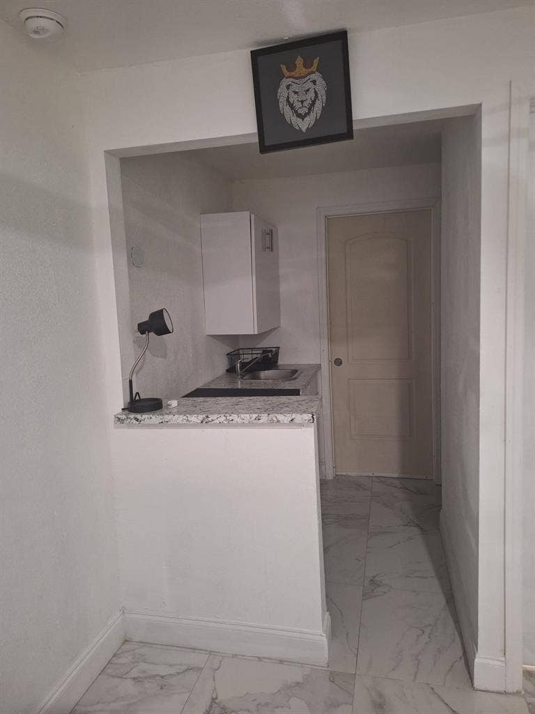 STUDIO FOR RENT