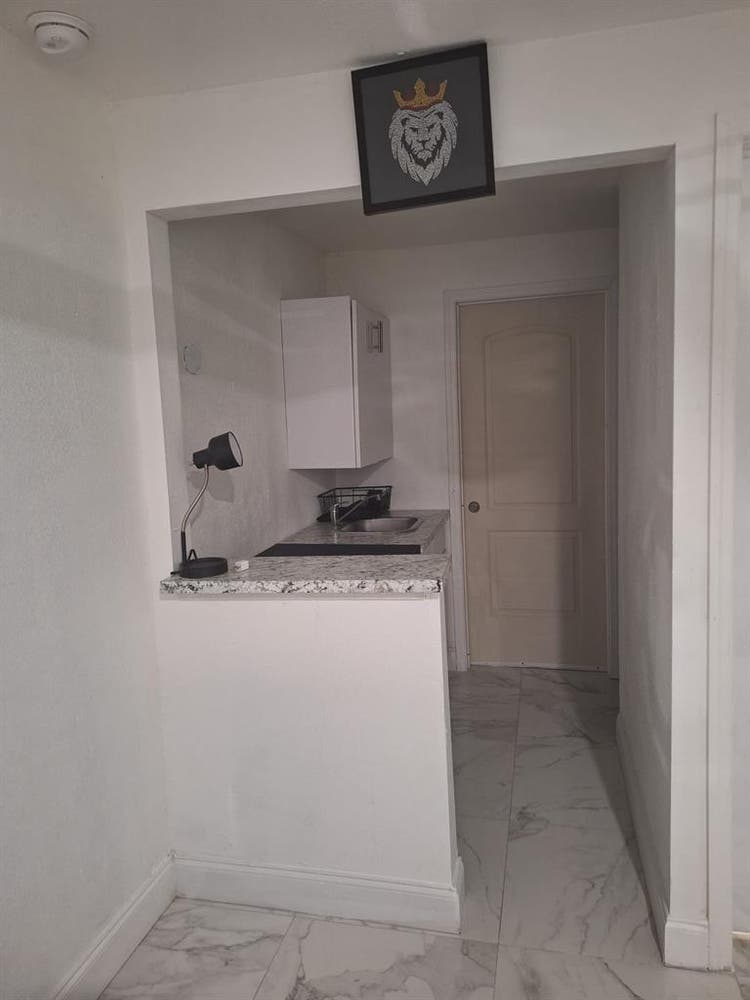STUDIO FOR RENT