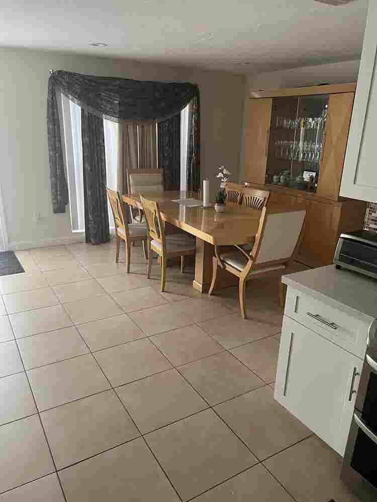 SUBLET AVAILABLE - PRIVATE BEDROOM