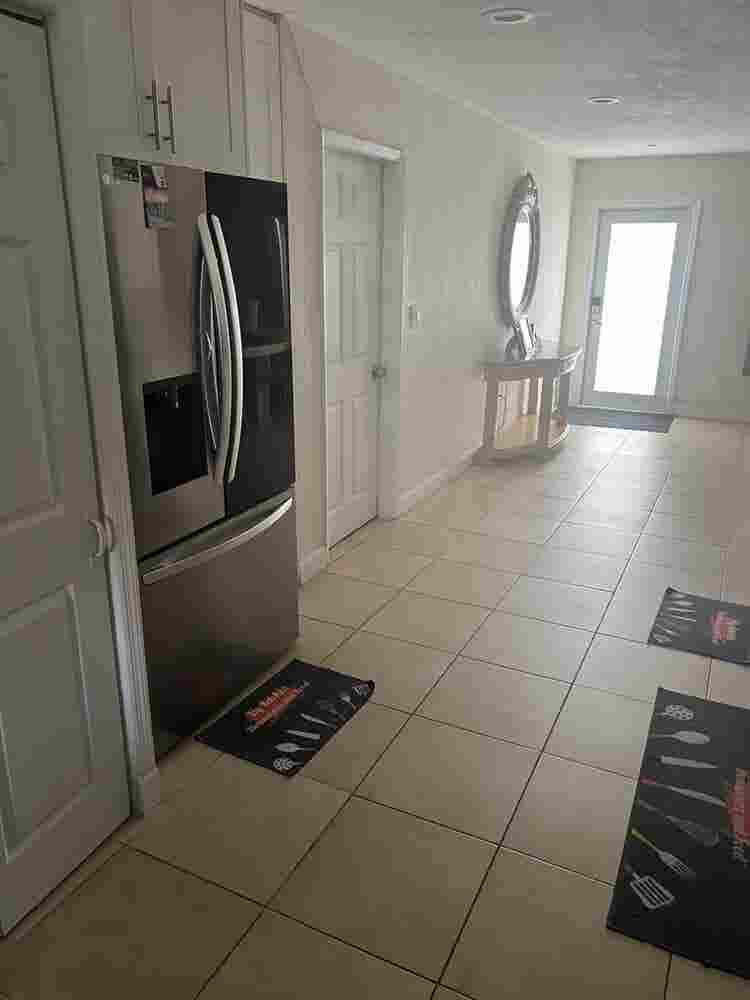 SUBLET AVAILABLE - PRIVATE BEDROOM