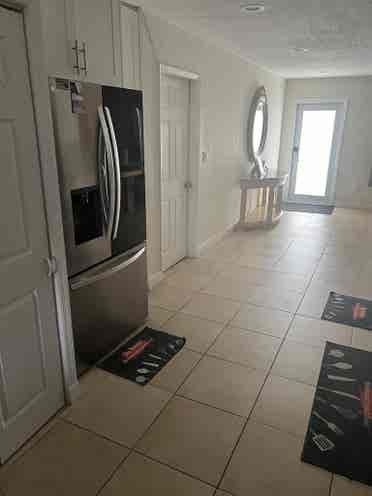 SUBLET AVAILABLE - PRIVATE BEDROOM