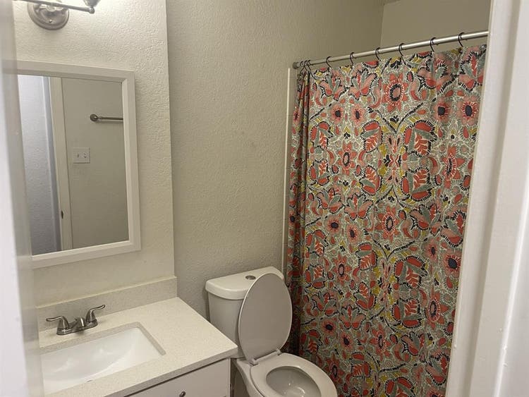 Peaceful room with private bathroom