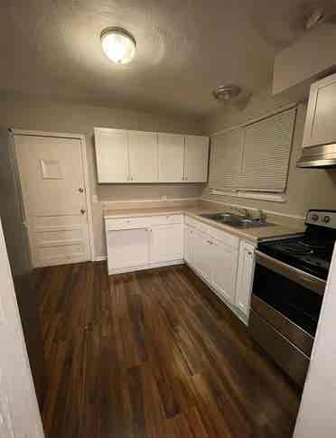 *
READY FOR IMMEDIATE MOVE-IN