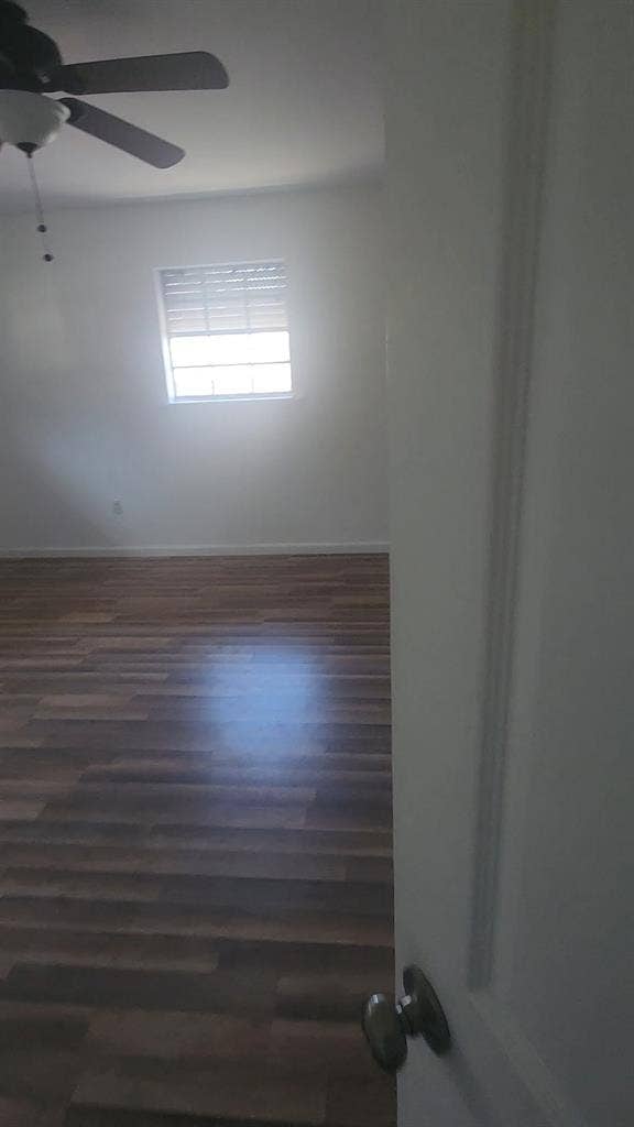 Huge Room and Private Bathroom