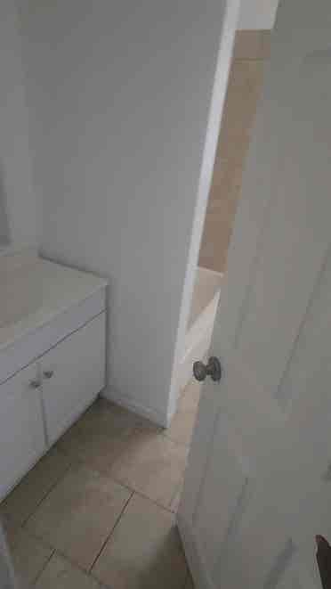 Huge Room and Private Bathroom