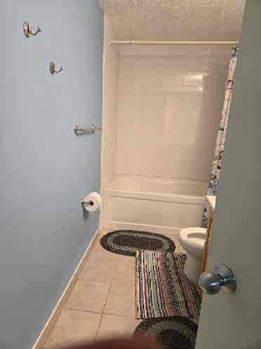 3 Furnished rooms for rent