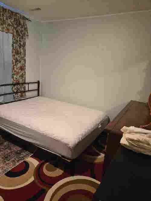 3 Furnished rooms for rent