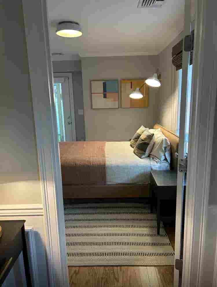 Single bed apt Waltham area house