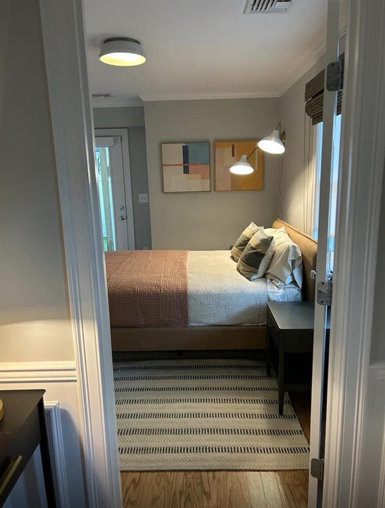Single bed apt Waltham area house