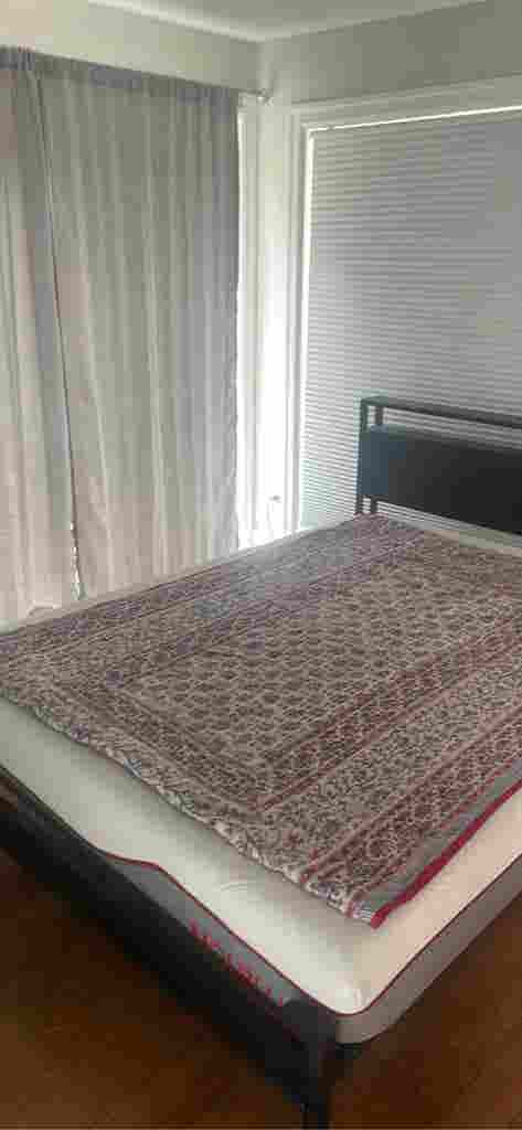 2 Private Room Available