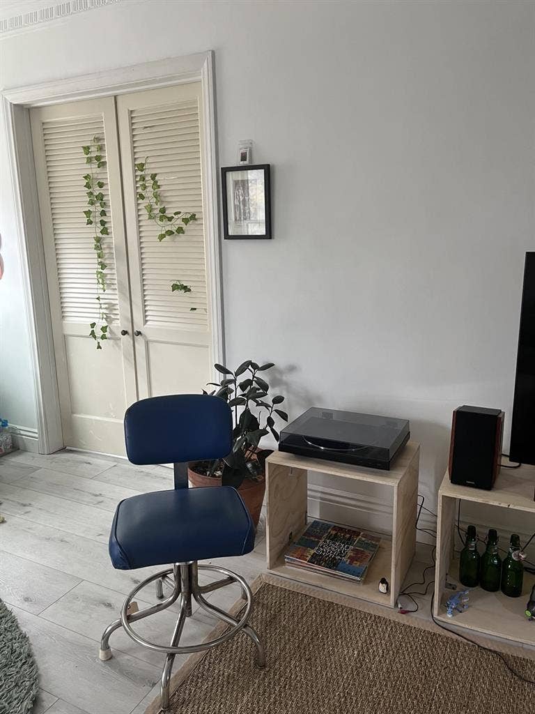 2bedBath Westwood