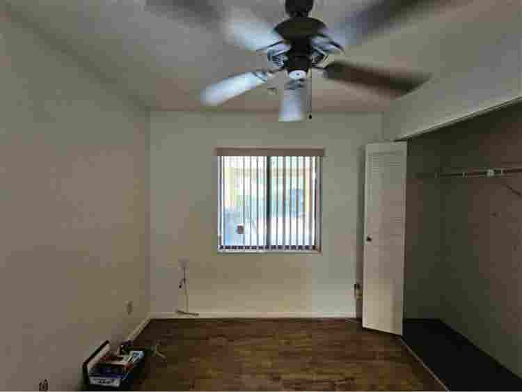 TWO ROOMS FOR RENT BY OWNER