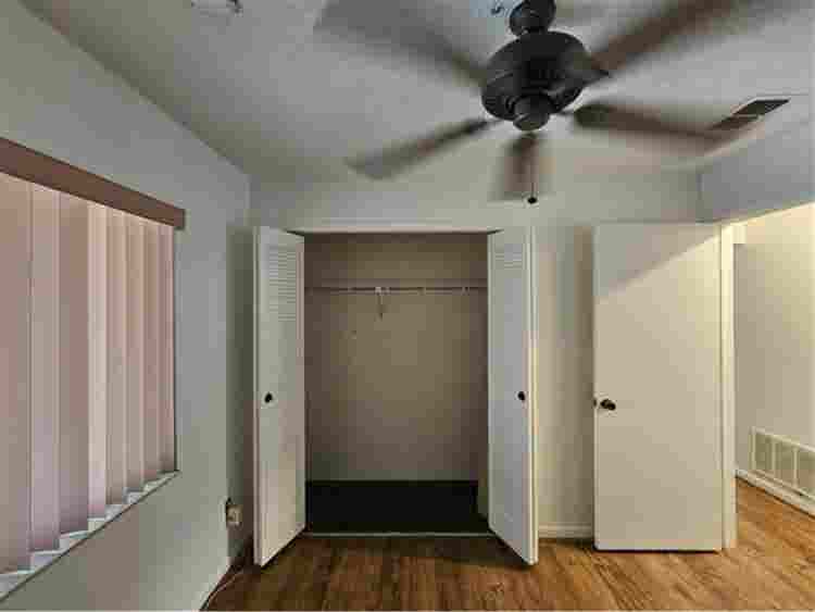 TWO ROOMS FOR RENT BY OWNER