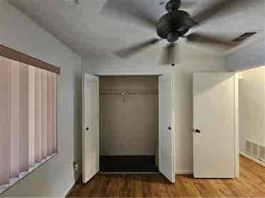 TWO ROOMS FOR RENT BY OWNER