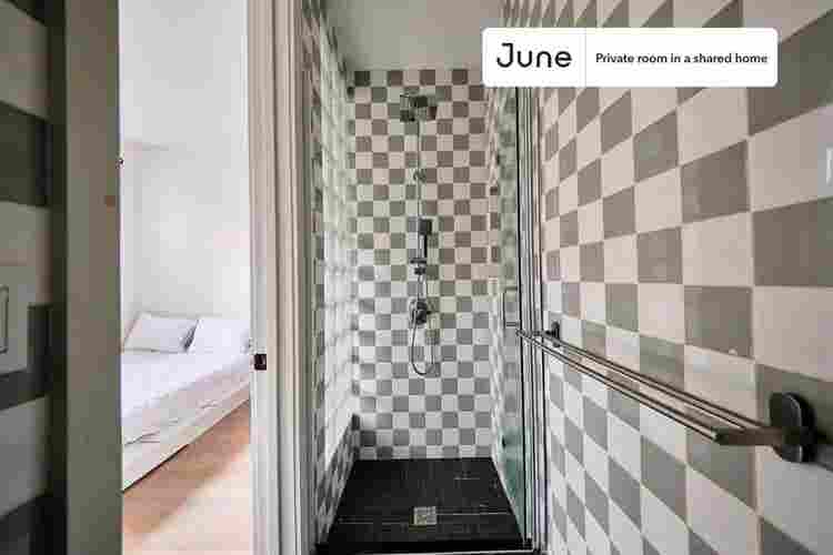 3 BR in New York City