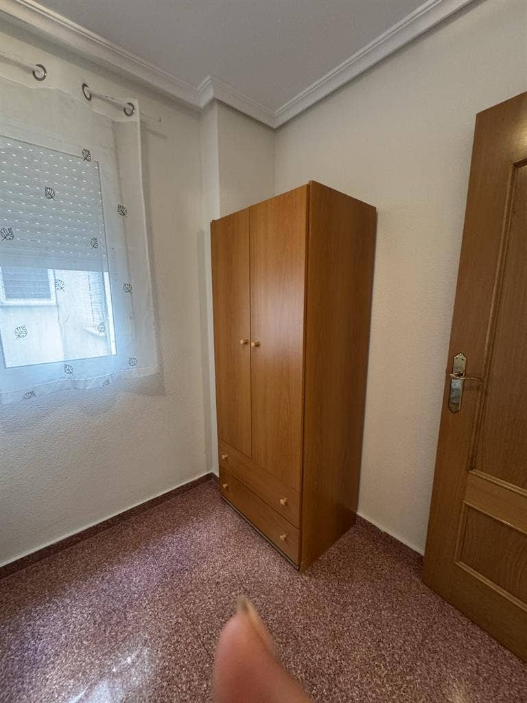 ALQUILER PISO POR HABITACIONESS