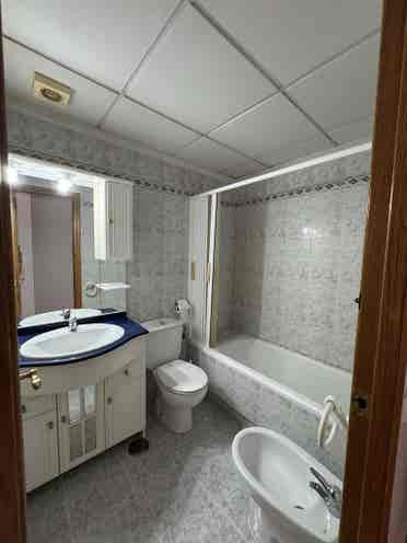 ALQUILER PISO POR HABITACIONESS