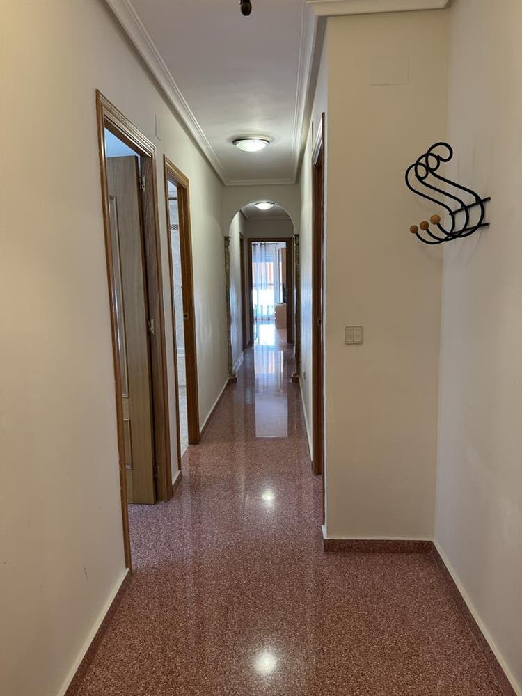 ALQUILER PISO POR HABITACIONESS