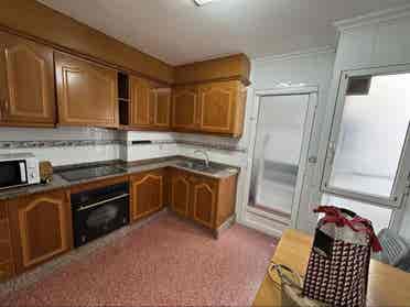 ALQUILER PISO POR HABITACIONESS