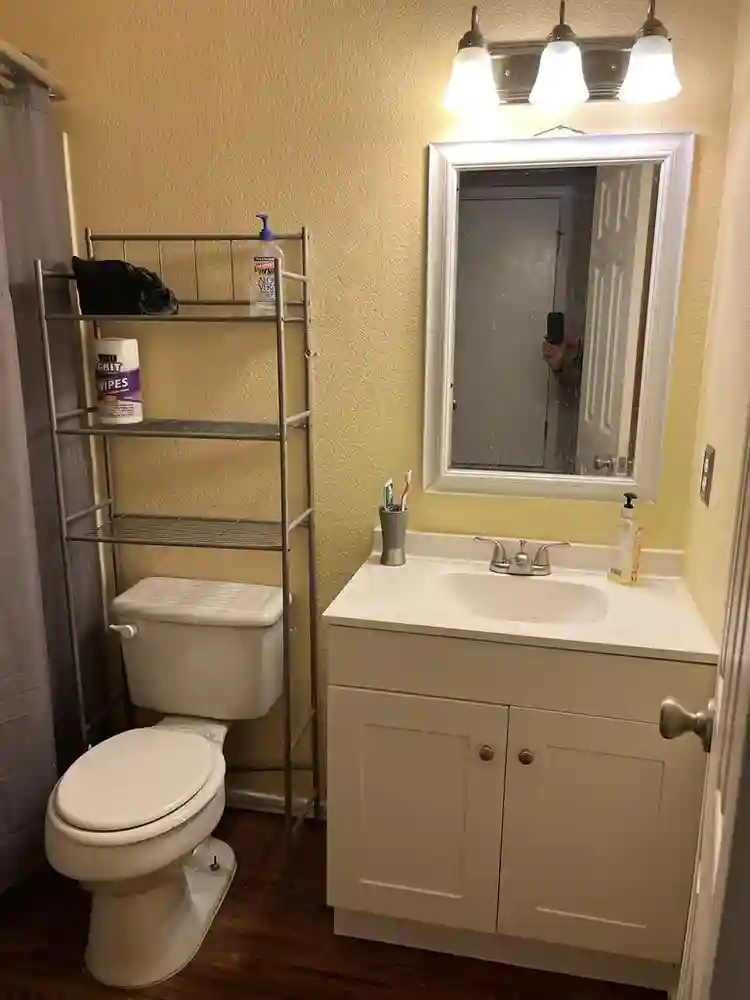 New Listing Room for Rent