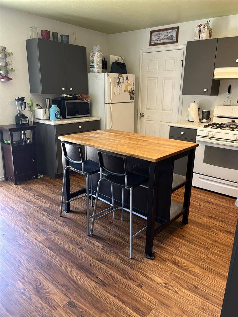 New Listing Room for Rent