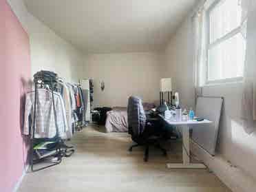 ✨Spacious Luxury Room in Midtown✨