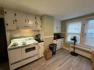 One bedroom in 2 bedroom apt