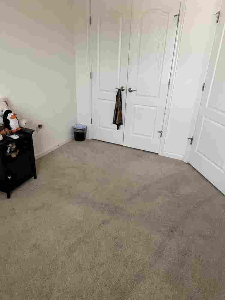 Room4Rent Clean, Quiet 3-Level TH