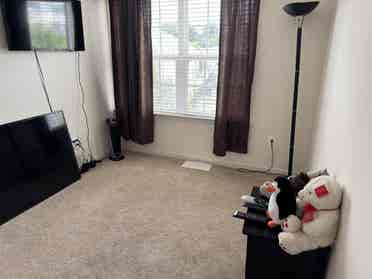 Room4Rent Clean, Quiet 3-Level TH