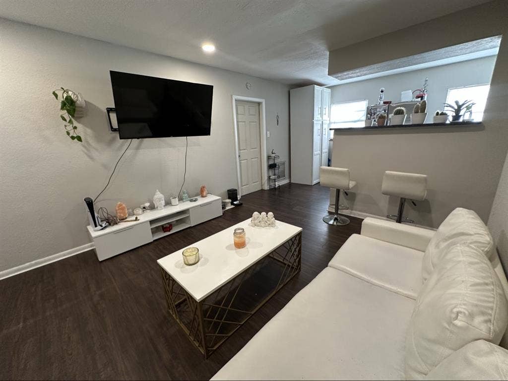 Private studio style space $