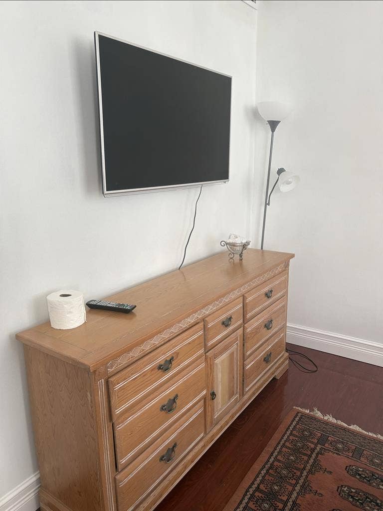 Room for rent all included.
