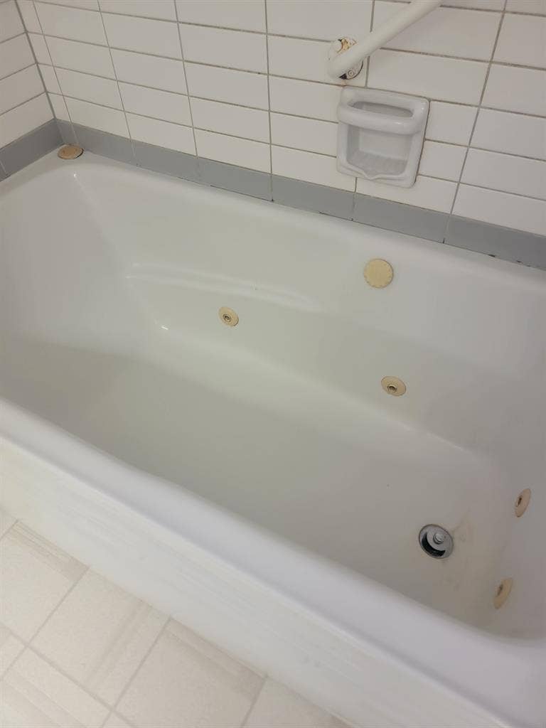 room for rent walk to u of c
