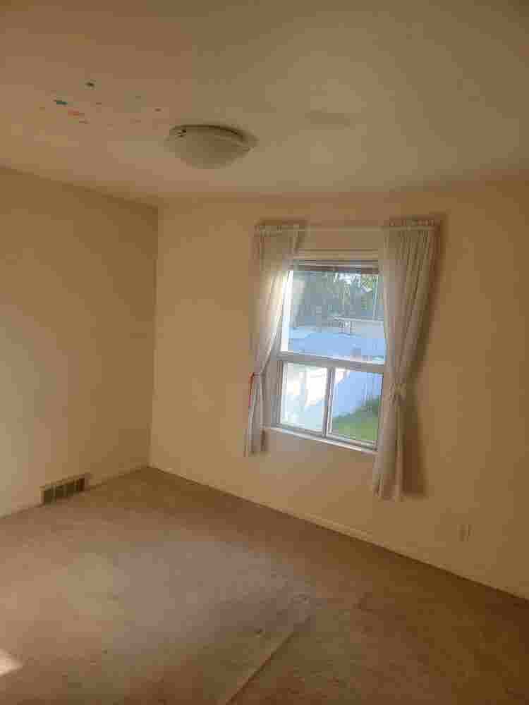 room for rent walk to u of c