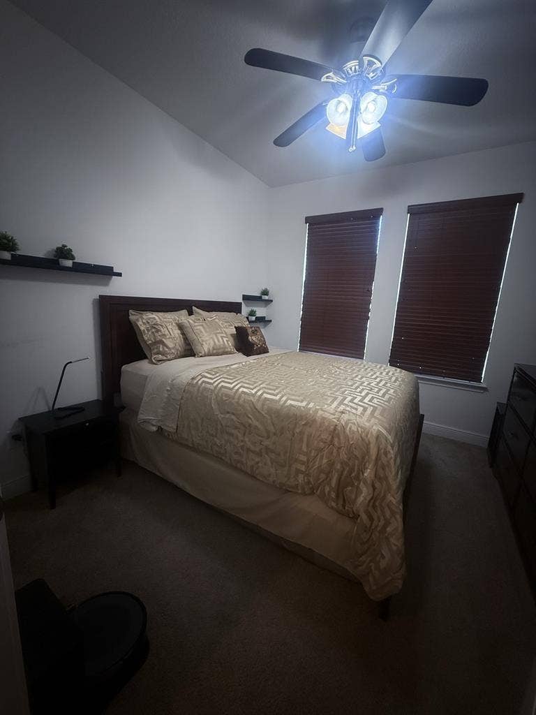 Comfortable room for rent