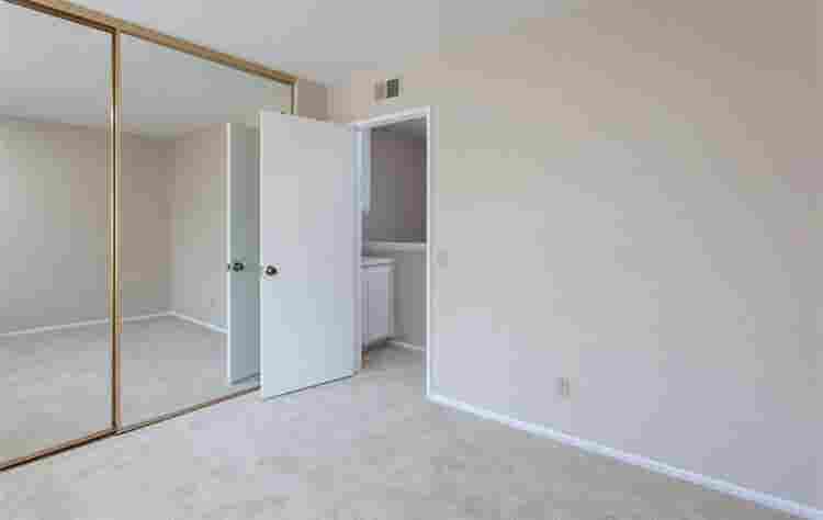 Room for rent near UCI