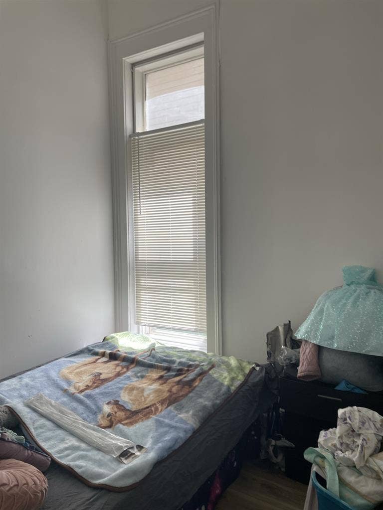 I have a room for rent