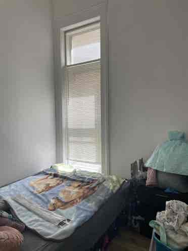 I have a room for rent
