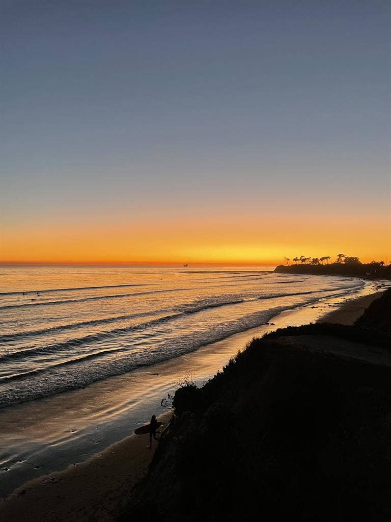 Sublease  Del Playa Unit